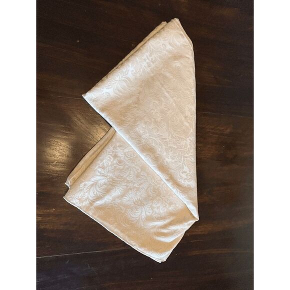 Classic Cream Colored Large Tablecloth, 116" x 61" Scroll Pattern, Entertaining - Picture 1 of 7